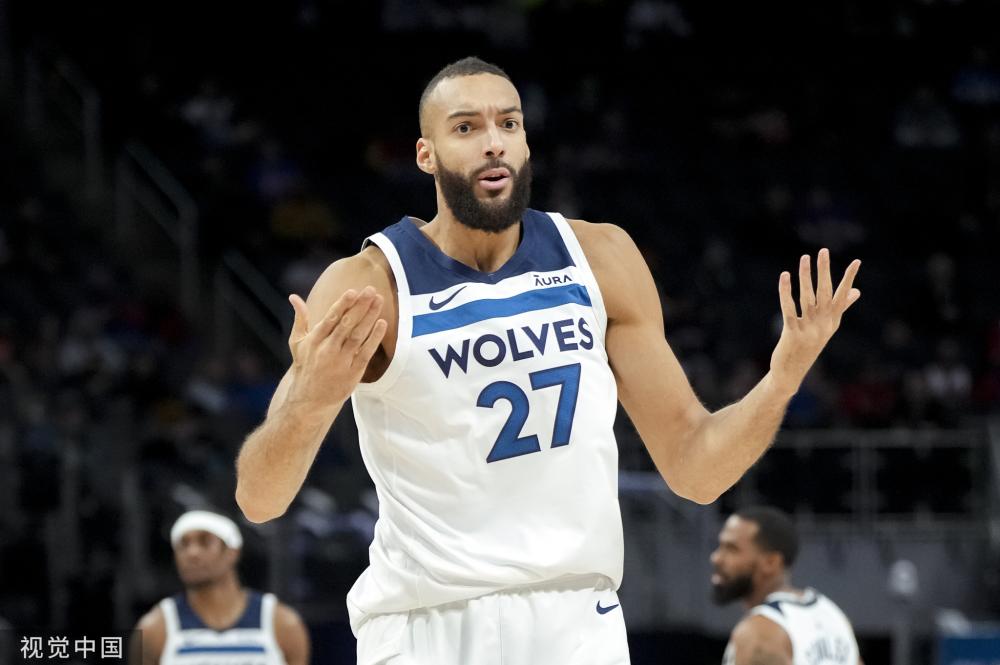 这也突显了 这也突显了