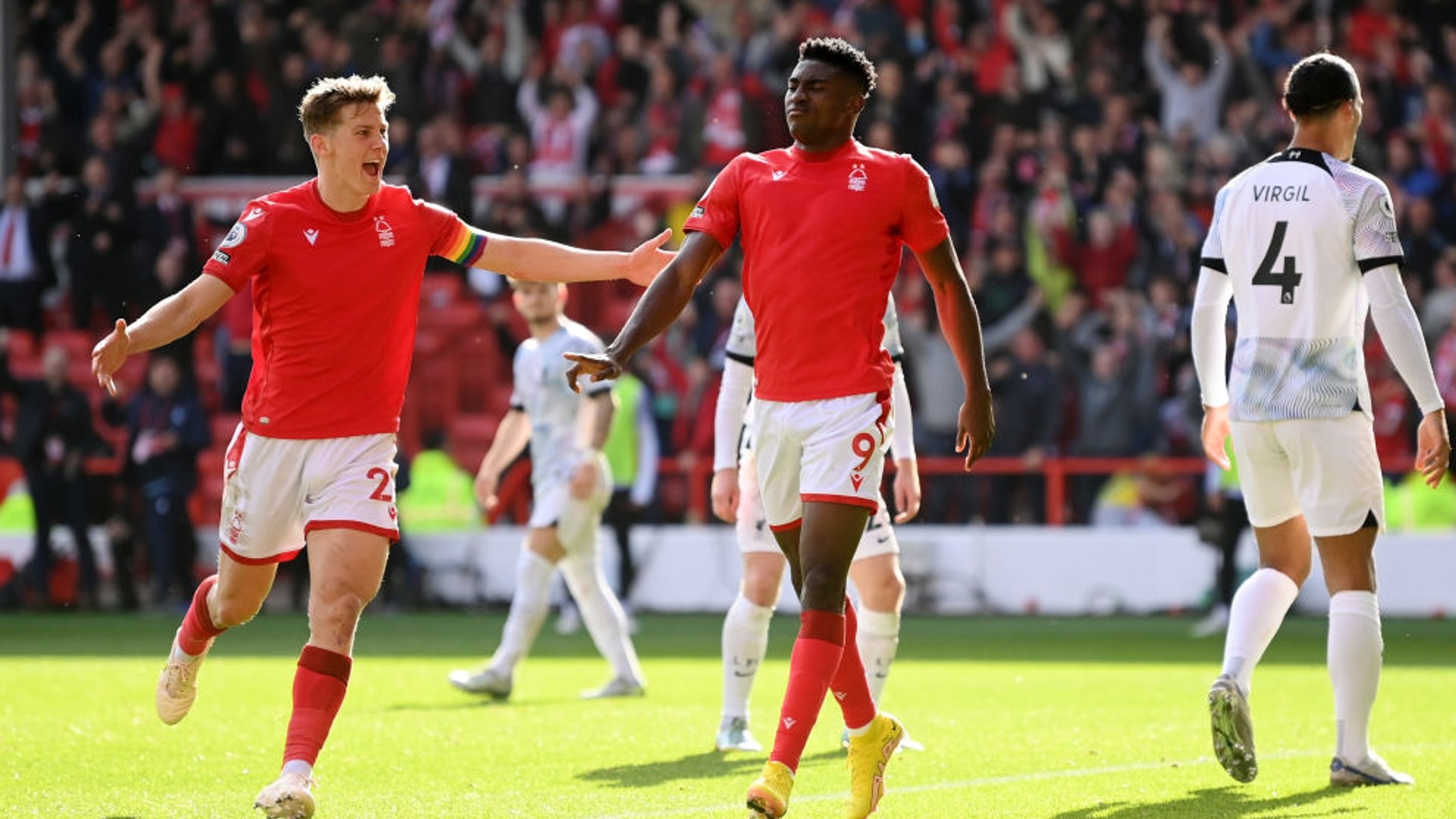 向全世界展 向全世界展