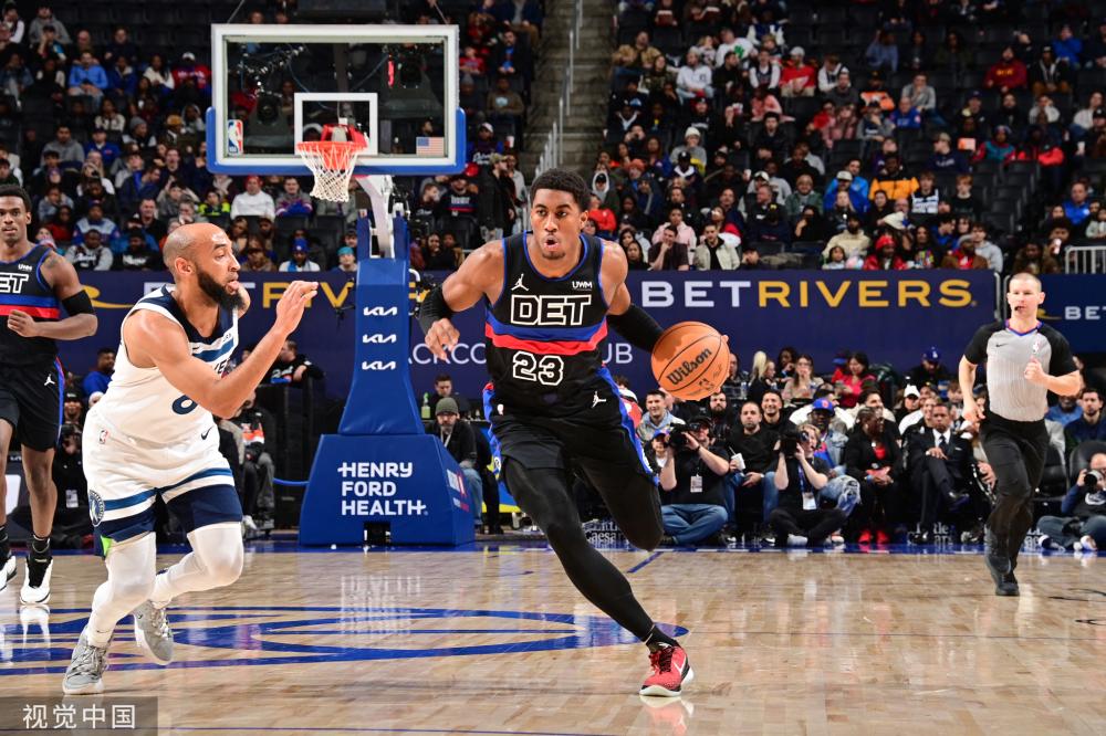 更彰显他在 更彰显他在