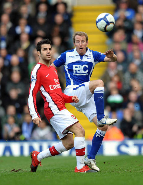 完全不同的 完全不同的